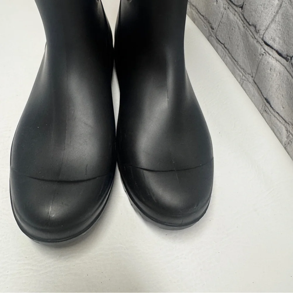 UGG Sienna Waterproof rain Boots size 11